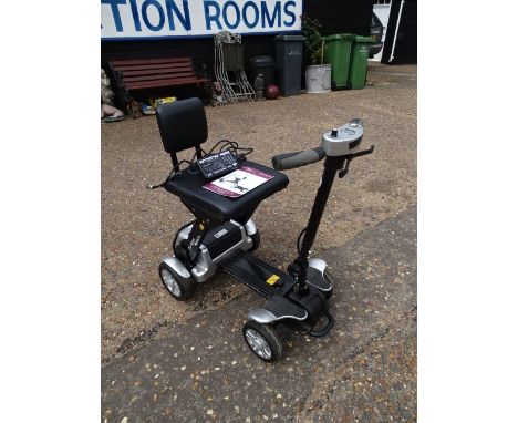 Small folding mobility scooter with charger, key and manual&nbsp;