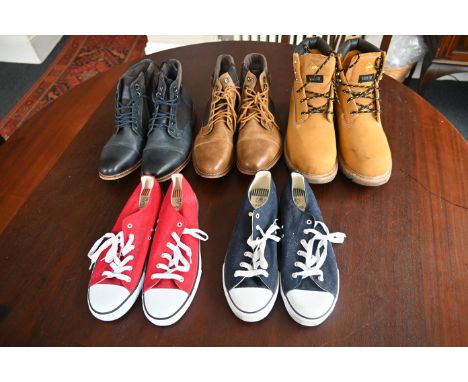 Assorted shoes to include Dunlop Safety Boots Size 11, 2 pairs of Dunlop canvas shoes in red and blue Size 10 and 2 pairs of 