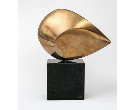 Lucien Wercollier1908 Luxemburg - 2002 ebendaKompositionBronze, gold patiniert und poliert. Mit eingeritztem Monogramm und mi