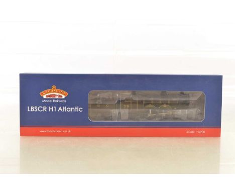 Bachmann 00 Gauge 31-910 LBSC lined umber H1 Class 4-4-2 Atlantic No 39 'La France', in original box, E, unused, box E