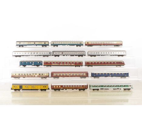 German HO Gauge Coaching Stock (18), all unboxed DB/DSG, turquoise/cream (2), yellow utility coach (one door painted green), 