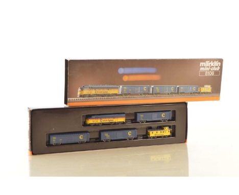 Marklin Miniclub Z Gauge American Diesel Freight Chessie System Train Pack,  boxed 8106, comprises diesel locomotive 7071 thr