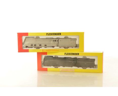 Fleischmann HO Gauge German Steam Locomotives and Tenders,  both boxed, streamline locomotives, 4172 BR 03 1074 in black/silv