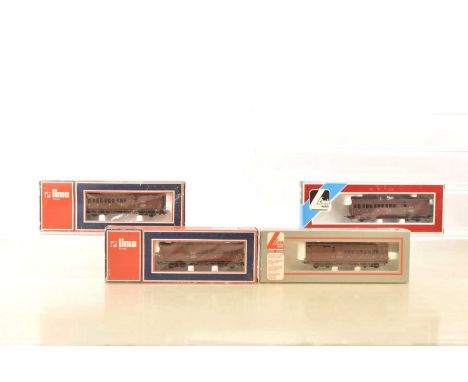 Lima South African four boxed HO Gauge 309343 SAR maroon Passenger Guards short bogies Coaches (4) No 90 013 468, three in or