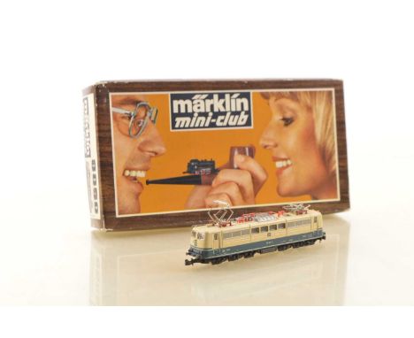 Marklin Mini Club Z Gauge German Diesel Locomotive,  boxed 8875 DB 216 025-7 in red livery, VG, box VG