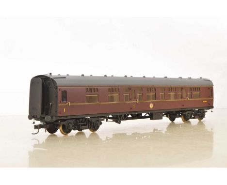 Sancheng (China) / Bachmann Brassworks modern Issue 0 Gauge BR maroon Mk 1 CK side Corridor Coach, No. M 16240, professionall