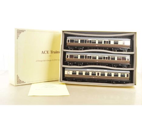 Ace Trains 0 Gauge Modern issue C/12 Set B GWR Passenger coaches Brake composite No.7381, Corridor 3rd No.831 and Open 3rd No