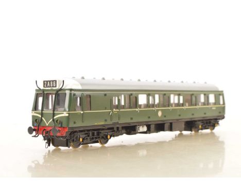 Sancheng (China) Bachmann modern Issue 0 Gauge BR green with Speed whiskers class 122 DMU, No.W55021, 2-rail Finescale electr
