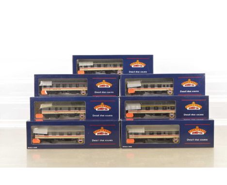 Bachmann boxed 00 Gauge BR MK1 Inter-City Executive Livery Corridor Coaches(7), 39-030 2nd Class, 39-055 Open 2nd Class, 39-0