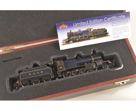 Bachmann 00 Gauge Ltd Ed SDJR blue Class 7F 2-8-0 No 88, in original wooden presentation box, Ltd Ed 287/1250, E, box VG