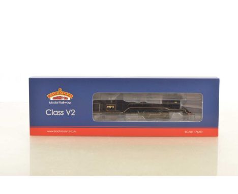 Bachmann boxed 00 gauge 35-201 BR black ex LNER V2 Class  60845 Locomotive and Tender, in original box, E, appears unused, bo