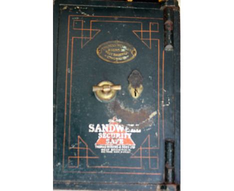 A vintage Sandwell cast iron safe, made by Thomas Whithers & Sons, complete with key44 cm wide x 61cm high x 41 cm deep