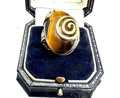 9ct gold modernist design tigers eye ring weight 11g 