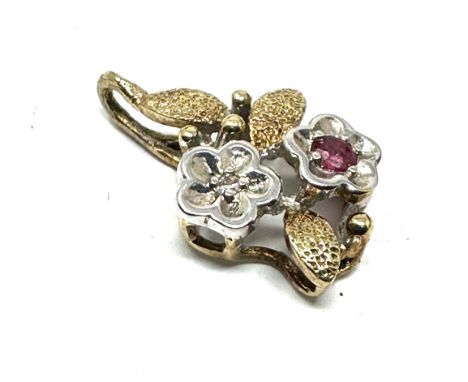 9ct gold diamond &amp; ruby pendant 