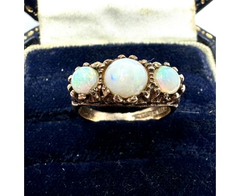 9ct gold opal ring weight 4g 