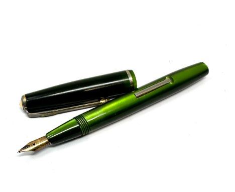 Vintage 1960s Conway Stewart Dinkie 570  Fountain Pen 