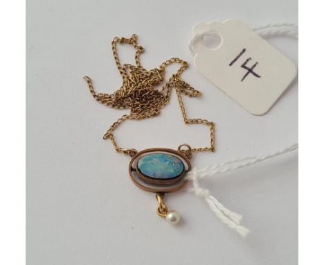 An opal double drop pendant on chain (a/f) set in gold - 1.7gms