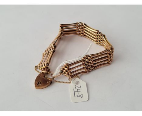 A GOOD VICTORIAN ROSE GOLD 5 BAR GATE BRACELET IN 9CT - 18.8gms