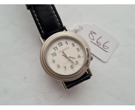 A gents VAN HEUSEN wrist watch with seconds sweep