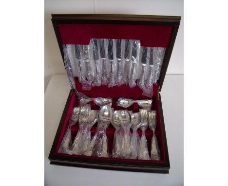 Modern cased K Bright Ltd Sheffield Kings Pattern six place canteen of cutlery 