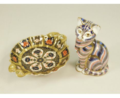 ROYAL CROWN DERBY. A Royal Crown Derby Imari cat paperweight with gold button. Also, a Royal Crown Derby Imari low dish, No.1