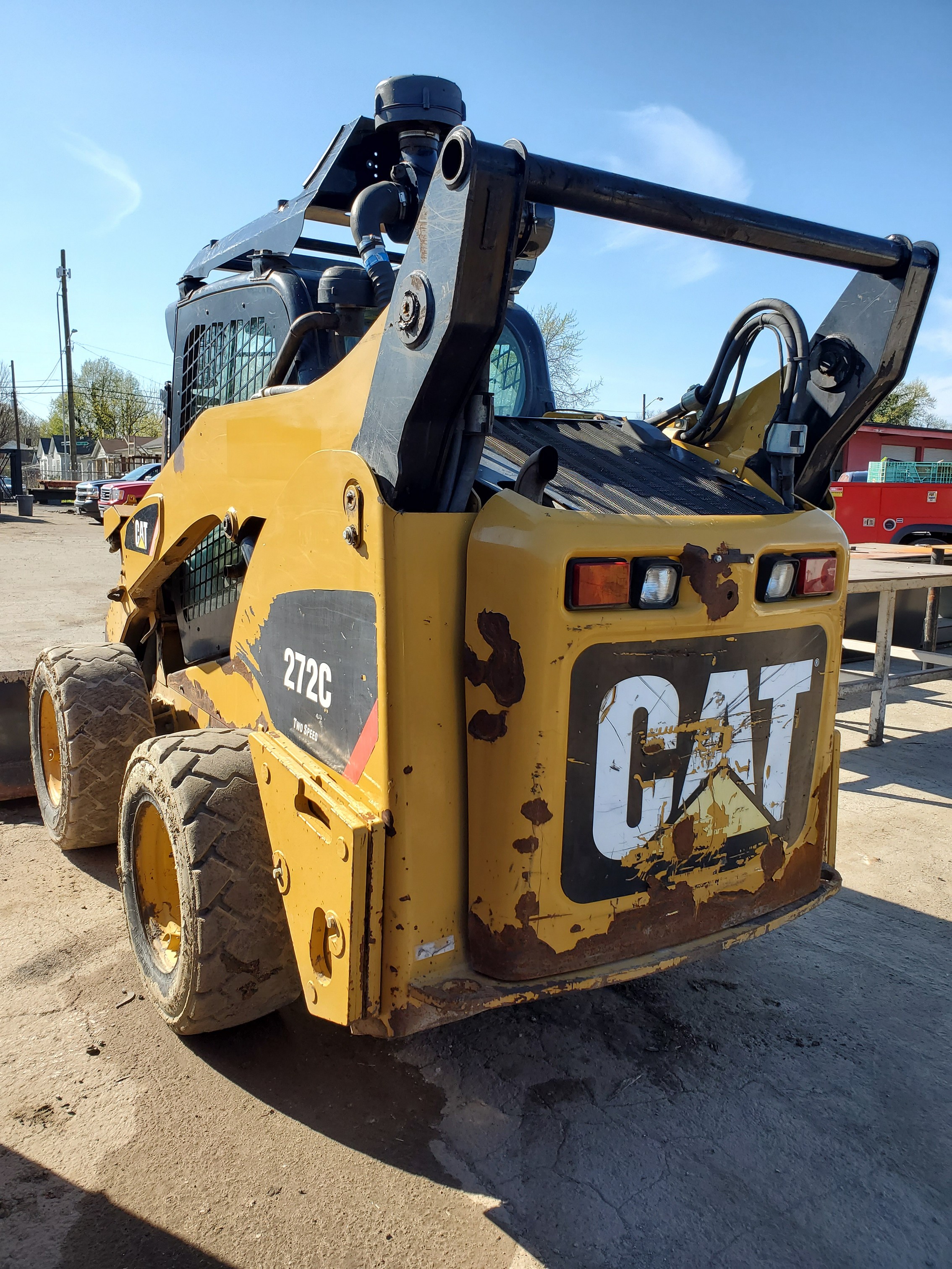 CATERPILLAR 272C SKID STEER, 2SPEED, CAB HEAT, JOYSTICK CONTROLS, S/N