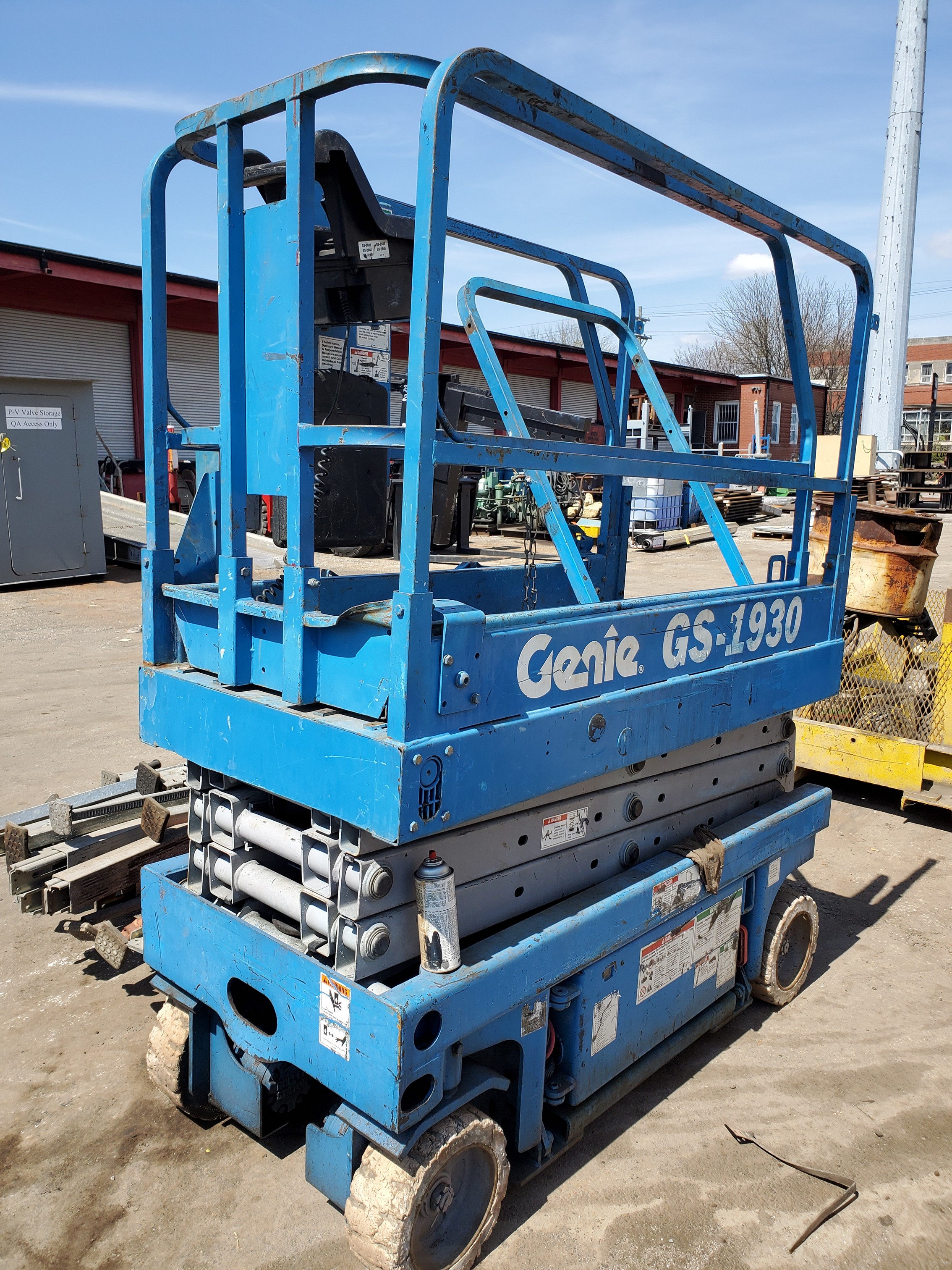 GENIE GS1930 ELECTRIC SCISSOR LIFT, 19