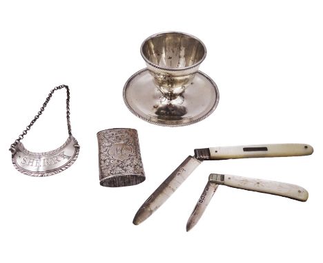 Group of silver, to include modern egg cup, of circular form and gardrooned border, hallmarked James Dixon & Sons Ltd, Sheffi