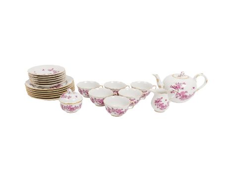 MEISSEN Teeservice "Indische Purpur", 20. Jh. 1. Wahl. Purpurfarbene Malerei indischer Blumen mit Goldakzenten, bestehend aus