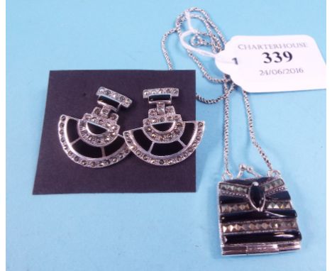 An Art Deco style silver and onyx handbag necklace, and similar earrings