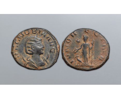 Zenobia Æ Antoninianus. Antioch, March-May AD 272. S ZENOBIA AVG, draped bust right, set on crescent / IVNO REGINA, Juno stan