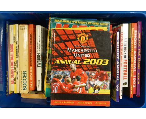 A large collection of football annuals and magazines to include Shoot and All Star Football. 