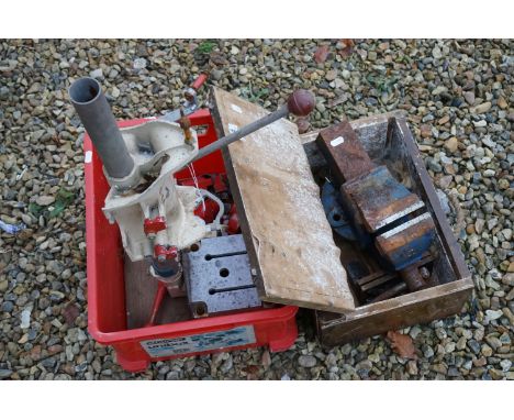 A collection of vintage tools to include a pillar drill and a vice. 