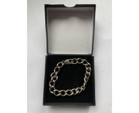 A MARKED SILVER GENTS WRIST CHAIN 