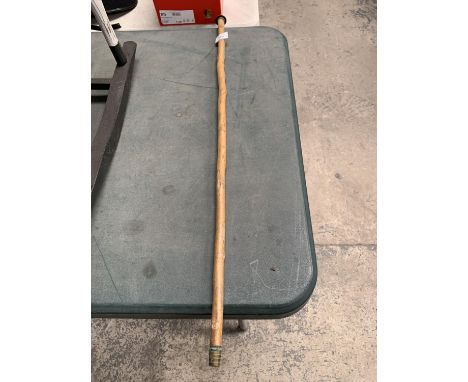 A WOODEN STICK WITH SILVER METAL TOP ENGRAVED TRENTHAM HOTEL BC C CHRIMES 1ST PRIZE HANDICAP 1914 