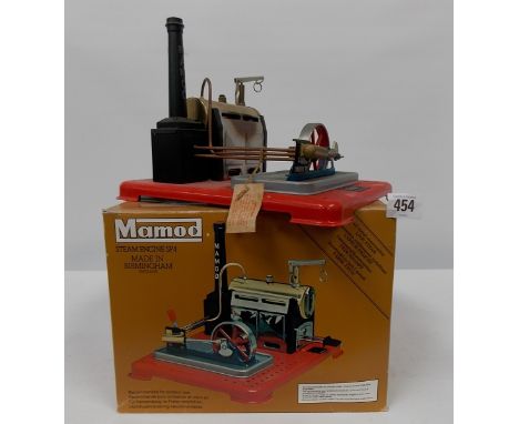 Mamod live static steam engine SP4, boxed.