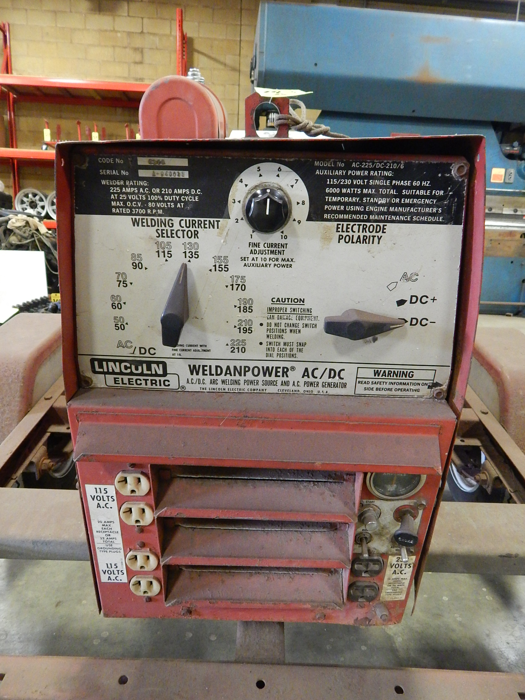 LINCOLN WELDANPOWER GAS POWERED TRAILER MOUNTED WELDER/GENERATOR, WITH