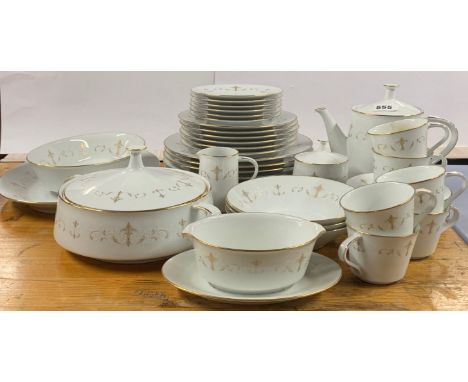 A Noritake Courtney pattern tea and dinner service.