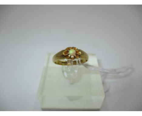 18ct Gold and Opal Ring, 2.94g, Size L