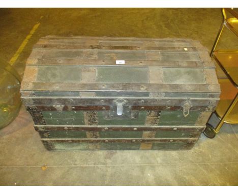 Vintage Saratoga Trunk