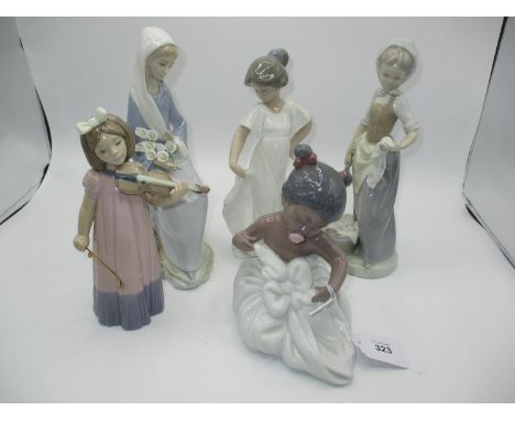 Four Nao Figures and a Lladro Figure