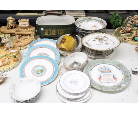 A QUANTITY OF CERAMICS TO INCLUDE A ROYAL DOULTON 'MANDARIN' SMALL VASE, VINTAGE PLATES, A LARGE PLANTER, LARGE BOWL, ETC 