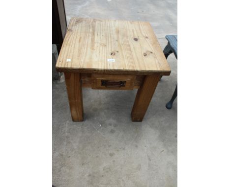 A MODERN LAMP TABLE WITH DRAWER 