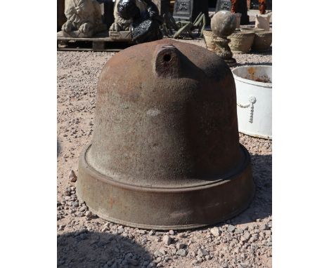Large cast iron boiling pot - Height: 61cm