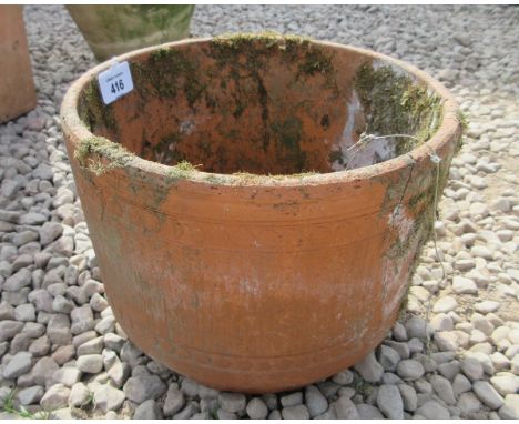 Round terracotta flower pot - Height: 20cm 