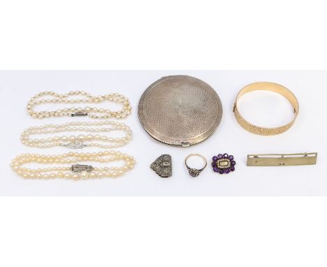 A collection of jewellery to include a Georgian pearl and paste set mourning brooch in unraked yellow metal, length approx 20