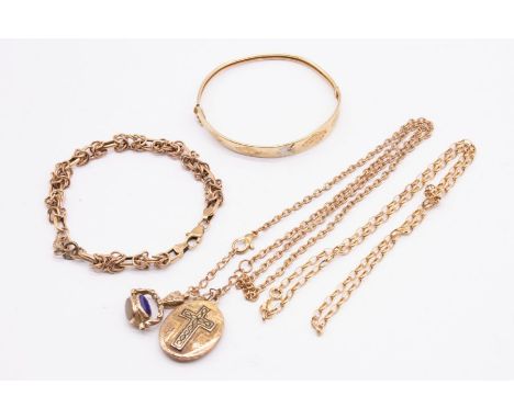 A collection of 9ct gold jewellery to include a chain, length approx 20'', fancy link bracelet, along with a hinged bangle a/