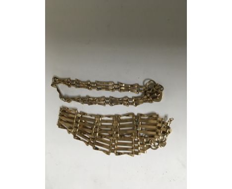 Two 9 ct gold gate bracelet with heart shape clasp 17 grams approx 