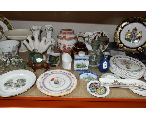 A GROUP OF CERAMICS AND GLASS WARE, to include a Royal Doulton Rustic Willow TC1173 ginger jar, a Carlton Ware Rouge Royale g