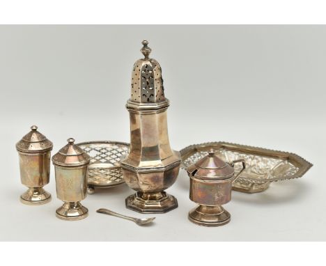 ASSORTED SILVER ITEMS, to include a polished octagonal form sugar caster with pierced cover, hallmarked Birmingham, three con
